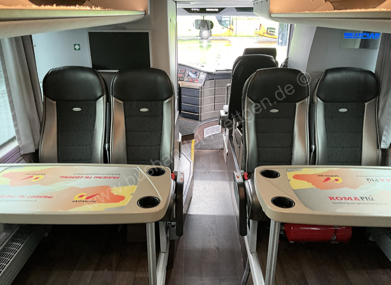 Διώροφο λεωφορείο Neoplan Skyliner L: φωτογραφία 15 Διώροφο λεωφορείο Neoplan Skyliner L: φωτογραφία 15