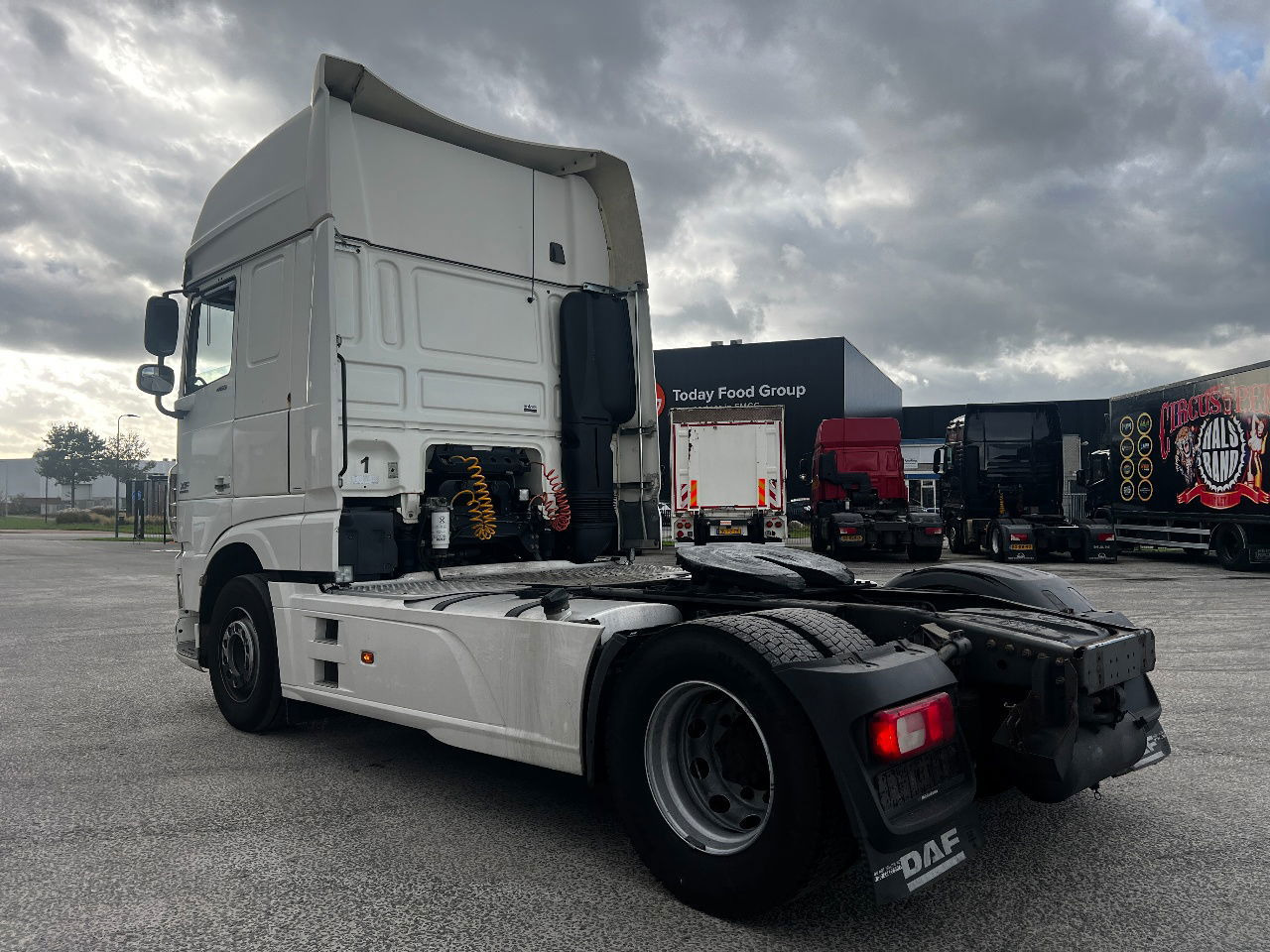 DAF XF 460 SSC, Retarder, Full spoiler - Τράκτορας: φωτογραφία 4 DAF XF 460 SSC, Retarder, Full spoiler - Τράκτορας: φωτογραφία 4