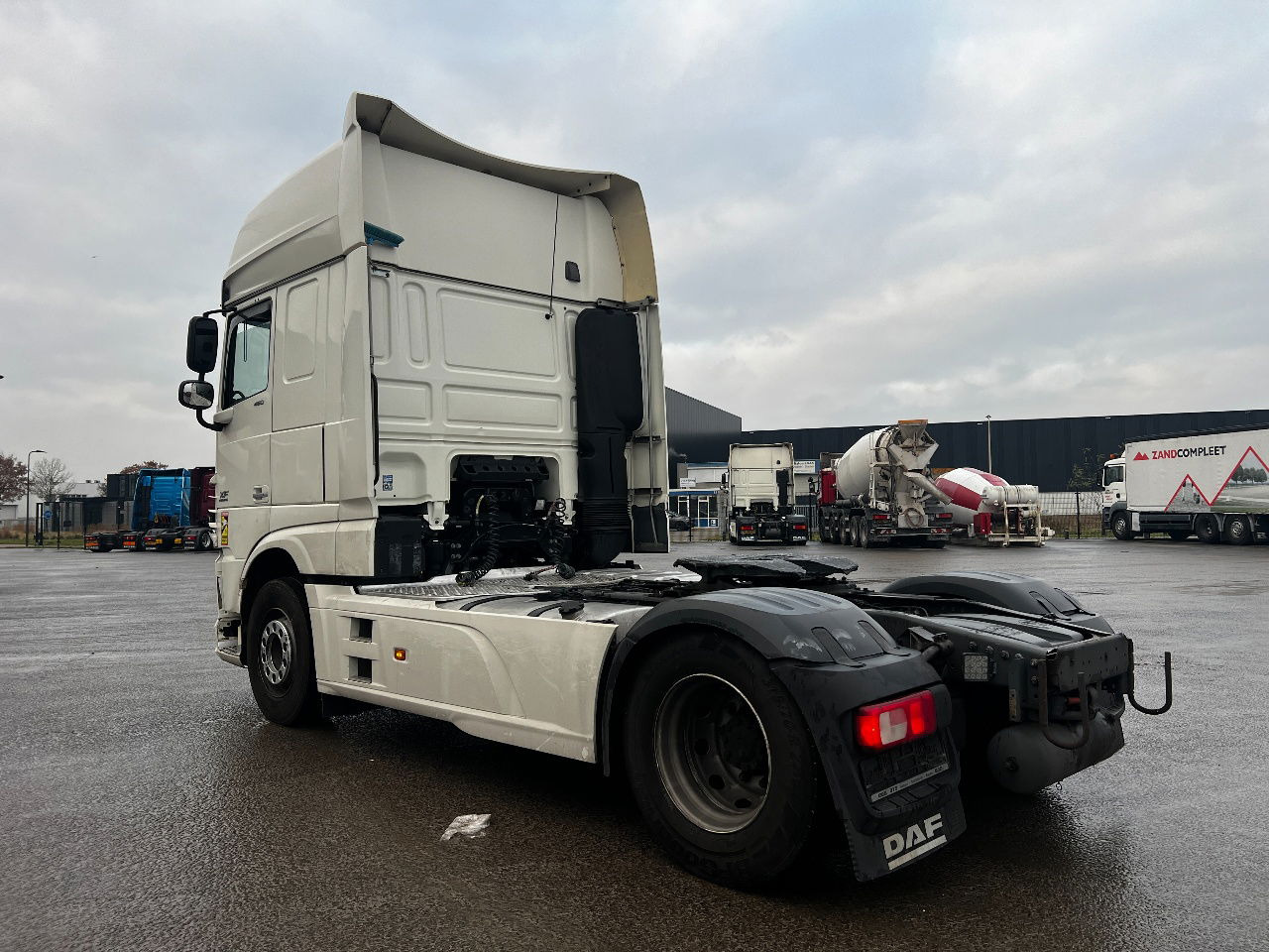 DAF XF 460 SSC, Retarder, Full spoiler - Τράκτορας: φωτογραφία 4 DAF XF 460 SSC, Retarder, Full spoiler - Τράκτορας: φωτογραφία 4