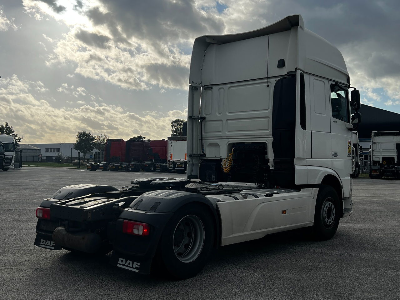 DAF XF 460 SSC, Retarder, Full spoiler - Τράκτορας: φωτογραφία 3 DAF XF 460 SSC, Retarder, Full spoiler - Τράκτορας: φωτογραφία 3