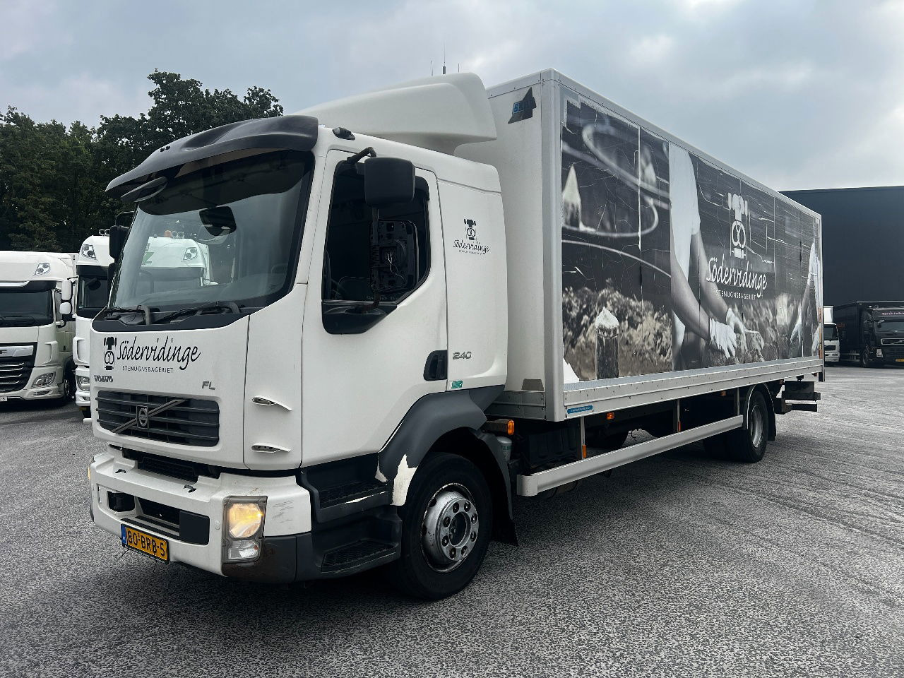 Volvo FL 12.240 Euro 5, NL truck - Φορτηγό κόφα: φωτογραφία 1 Volvo FL 12.240 Euro 5, NL truck - Φορτηγό κόφα: φωτογραφία 1