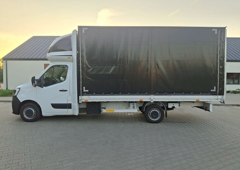Renault Master - Επαγγελματικό αυτοκίνητο με μουσαμά: φωτογραφία 2 Renault Master - Επαγγελματικό αυτοκίνητο με μουσαμά: φωτογραφία 2