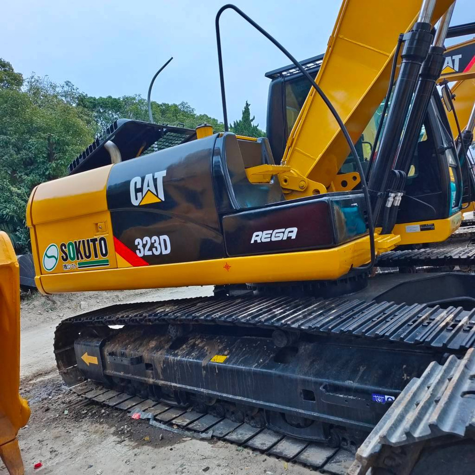 Ερπυστριοφόρος εκσκαφέας CAT 323 D: φωτογραφία 7