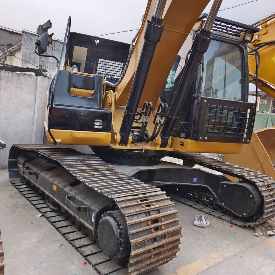 CAT 330 D - Ερπυστριοφόρος εκσκαφέας: φωτογραφία 1 CAT 330 D - Ερπυστριοφόρος εκσκαφέας: φωτογραφία 1