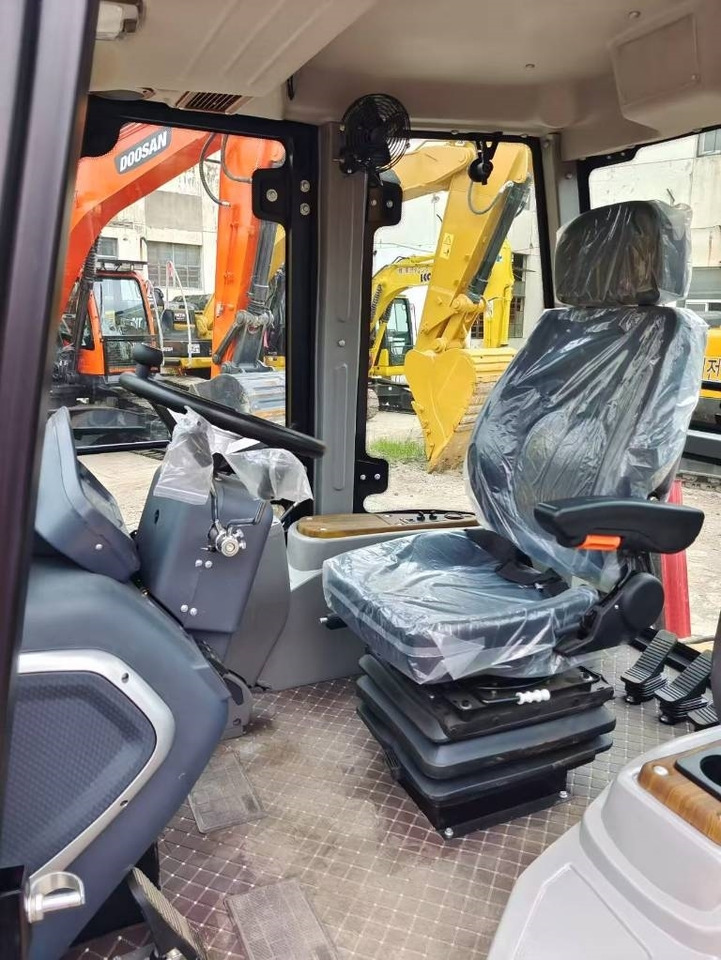 CAT 420 F 100% brand new machine - Φορτωτής εκσκαφέας: φωτογραφία 2 CAT 420 F 100% brand new machine - Φορτωτής εκσκαφέας: φωτογραφία 2