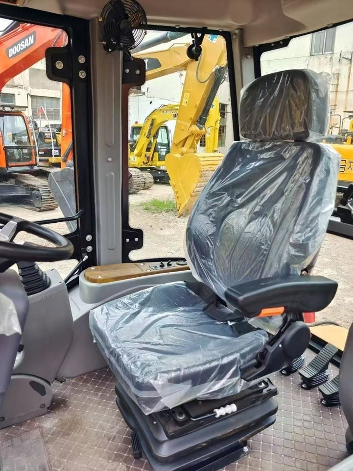 CAT 420 F - Ερπυστριοφόρος εκσκαφέας: φωτογραφία 4 CAT 420 F - Ερπυστριοφόρος εκσκαφέας: φωτογραφία 4