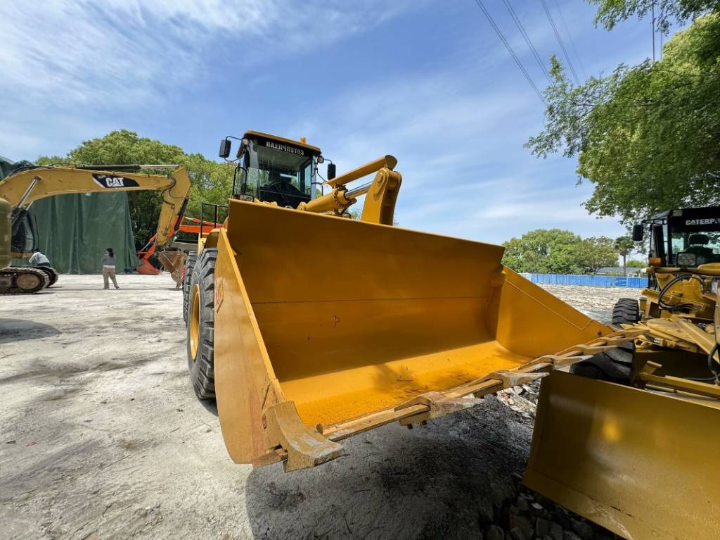 CAT 966 H - Ελαστιχοφόρος φορτωτής: φωτογραφία 1 CAT 966 H - Ελαστιχοφόρος φορτωτής: φωτογραφία 1