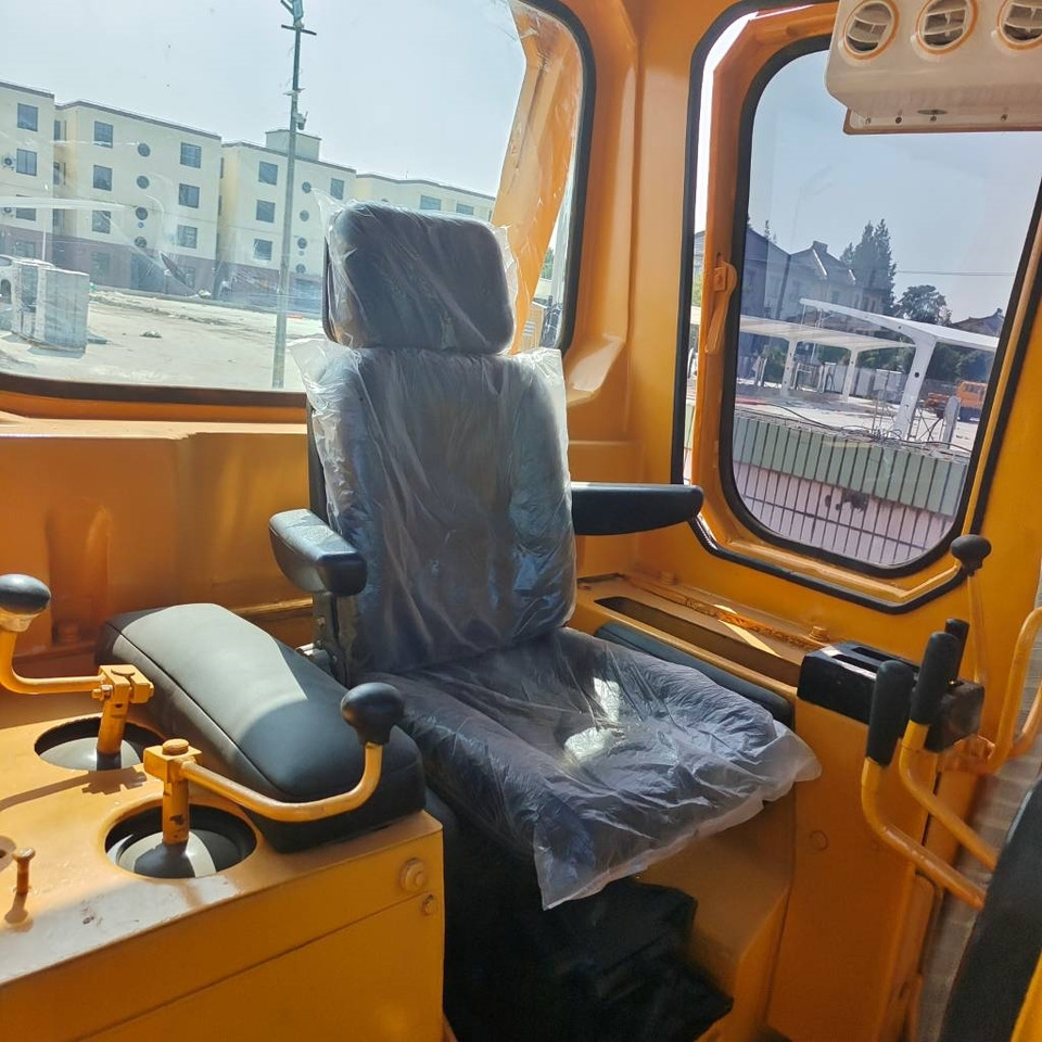 CAT D 7 G - Μπουλντόζα: φωτογραφία 5 CAT D 7 G - Μπουλντόζα: φωτογραφία 5