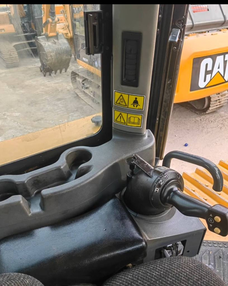 CAT D 8 T - Μπουλντόζα: φωτογραφία 5 CAT D 8 T - Μπουλντόζα: φωτογραφία 5