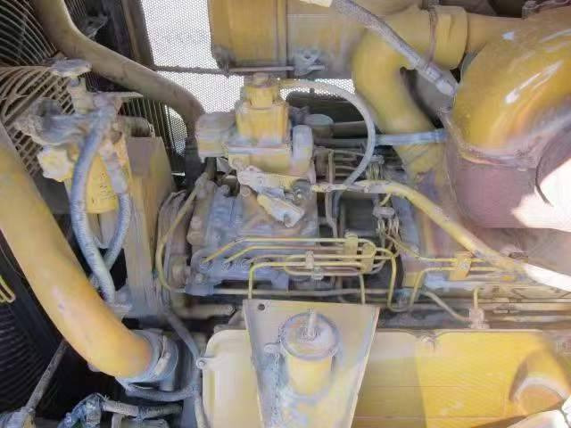 CAT D 9 R - Μπουλντόζα: φωτογραφία 5 CAT D 9 R - Μπουλντόζα: φωτογραφία 5