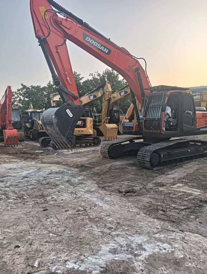 Doosan DX 225 LC-9C - Ερπυστριοφόρος εκσκαφέας: φωτογραφία 3 Doosan DX 225 LC-9C - Ερπυστριοφόρος εκσκαφέας: φωτογραφία 3
