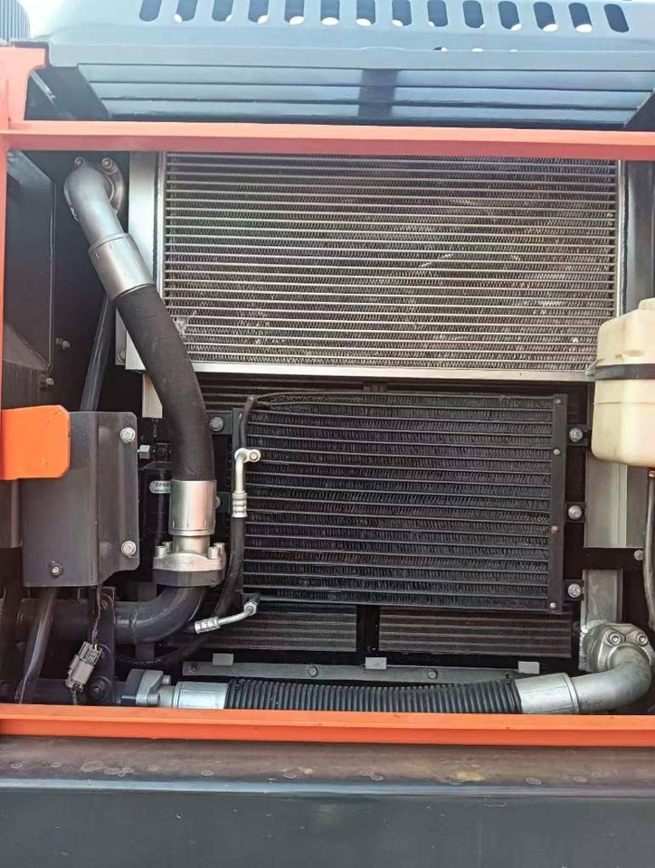 Doosan DX 225 LC - Ερπυστριοφόρος εκσκαφέας: φωτογραφία 4 Doosan DX 225 LC - Ερπυστριοφόρος εκσκαφέας: φωτογραφία 4