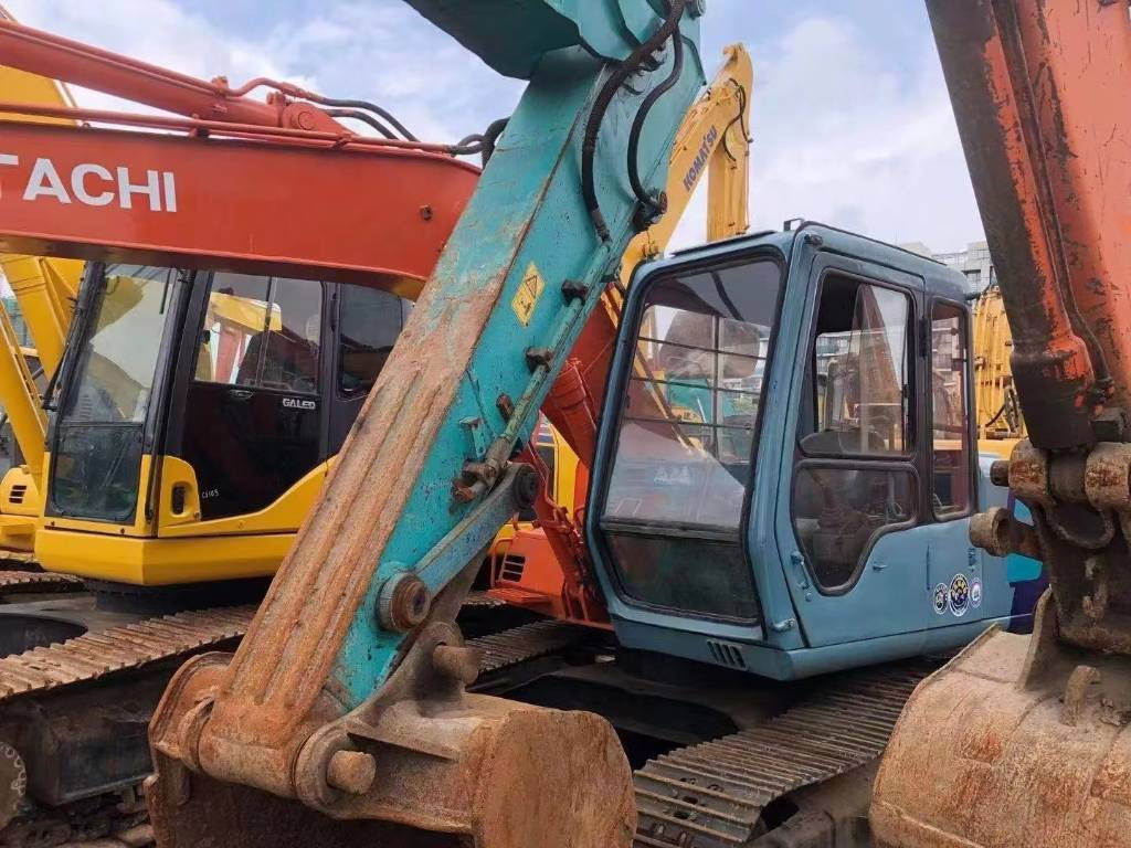 Hitachi EX 120-3 - Ερπυστριοφόρος εκσκαφέας: φωτογραφία 3 Hitachi EX 120-3 - Ερπυστριοφόρος εκσκαφέας: φωτογραφία 3