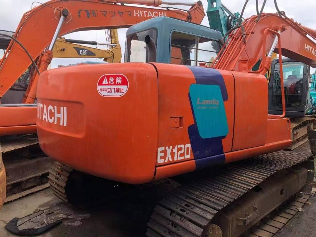 Hitachi EX 120-3 - Ερπυστριοφόρος εκσκαφέας: φωτογραφία 1 Hitachi EX 120-3 - Ερπυστριοφόρος εκσκαφέας: φωτογραφία 1