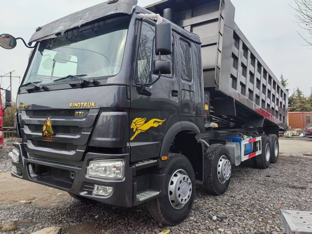 Howo 371 8X4 - Φορτηγό ανατρεπόμενο: φωτογραφία 3 Howo 371 8X4 - Φορτηγό ανατρεπόμενο: φωτογραφία 3