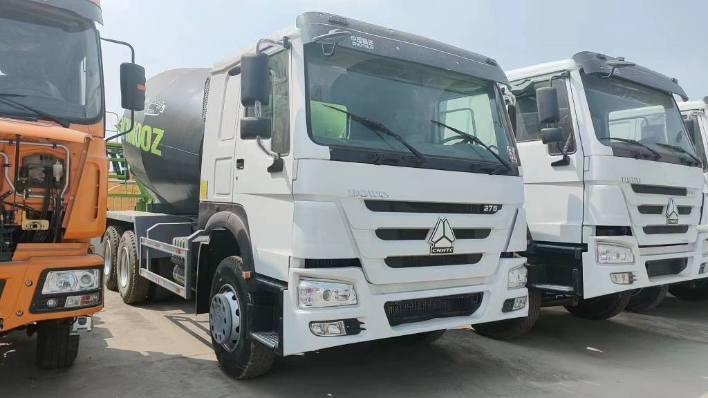 Howo 380 - Μπετονιέρα: φωτογραφία 3 Howo 380 - Μπετονιέρα: φωτογραφία 3