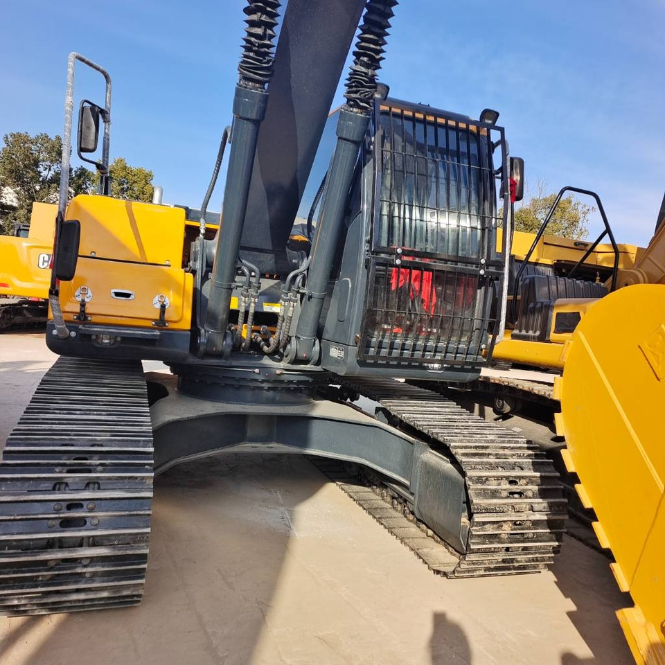 Hyundai 220LC-9T - Ερπυστριοφόρος εκσκαφέας: φωτογραφία 1 Hyundai 220LC-9T - Ερπυστριοφόρος εκσκαφέας: φωτογραφία 1