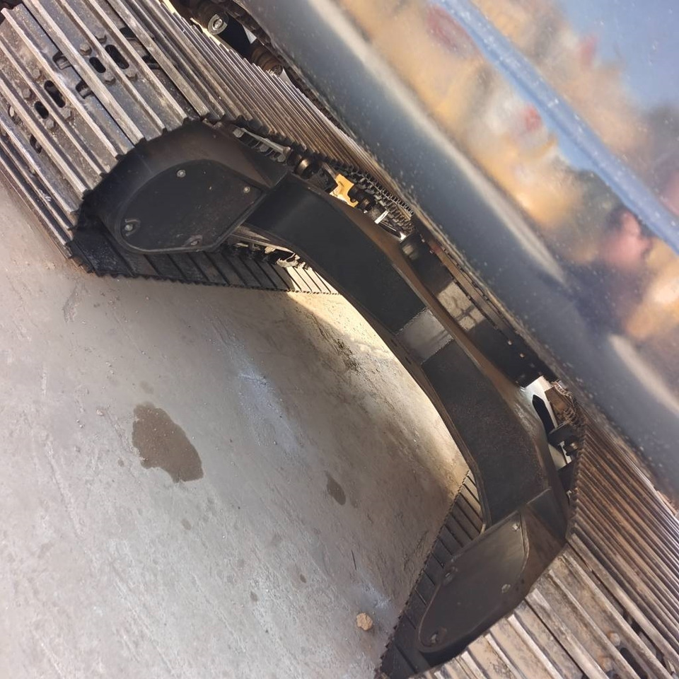 Hyundai 220LC-9T - Ερπυστριοφόρος εκσκαφέας: φωτογραφία 4 Hyundai 220LC-9T - Ερπυστριοφόρος εκσκαφέας: φωτογραφία 4