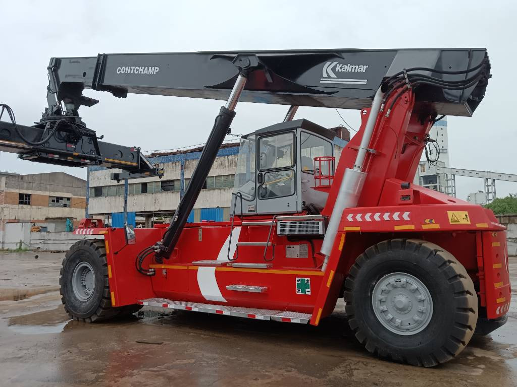Kalmar DRF 450 - Reachstacker: φωτογραφία 1 Kalmar DRF 450 - Reachstacker: φωτογραφία 1