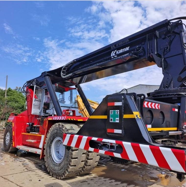 Kalmar DRF 450 - Reachstacker: φωτογραφία 4 Kalmar DRF 450 - Reachstacker: φωτογραφία 4