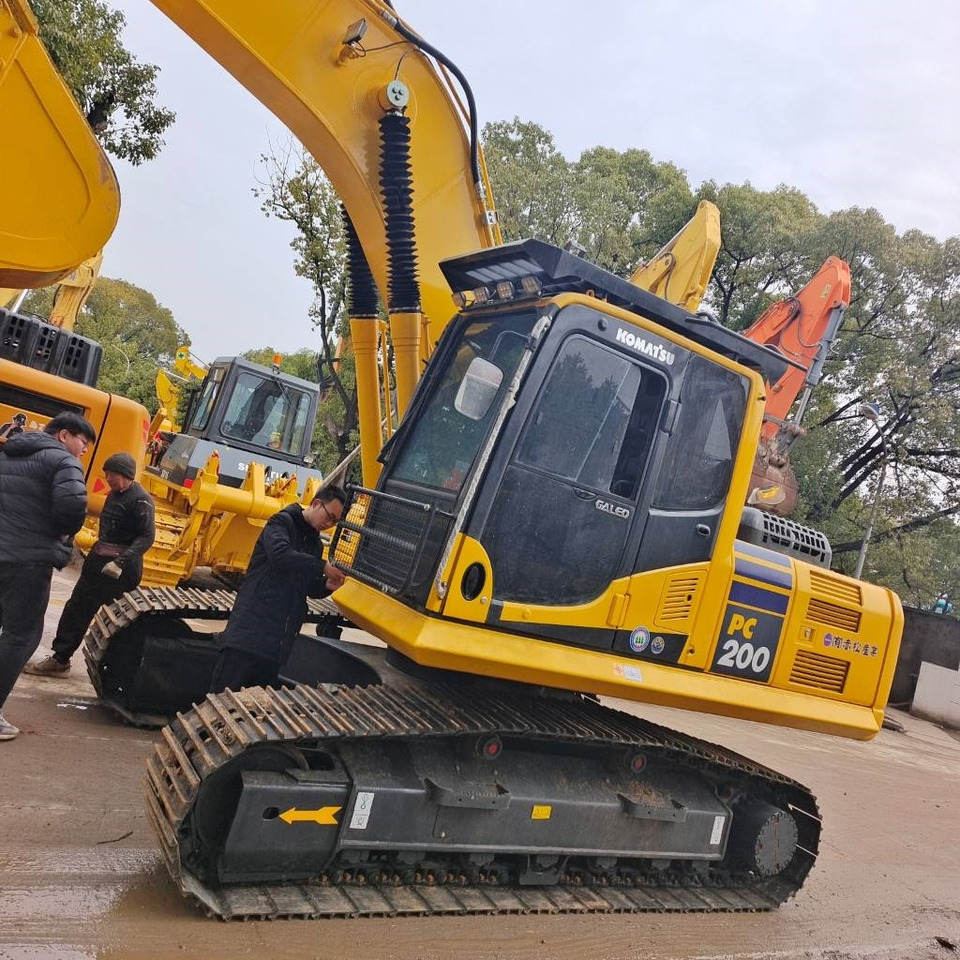 Komatsu PC 200 8N - Ερπυστριοφόρος εκσκαφέας: φωτογραφία 2 Komatsu PC 200 8N - Ερπυστριοφόρος εκσκαφέας: φωτογραφία 2