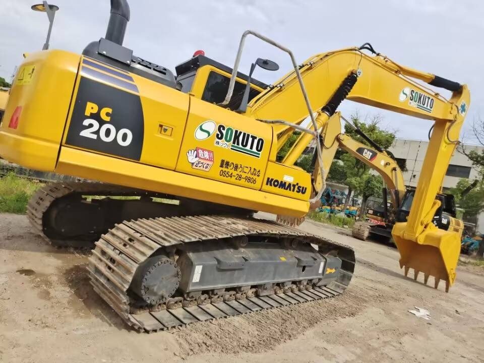 Komatsu PC 200-8 - Ερπυστριοφόρος εκσκαφέας: φωτογραφία 1 Komatsu PC 200-8 - Ερπυστριοφόρος εκσκαφέας: φωτογραφία 1