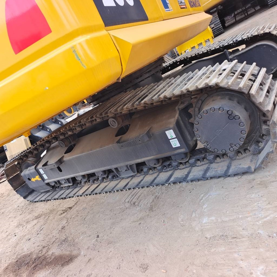 Komatsu PC 200 - Ερπυστριοφόρος εκσκαφέας: φωτογραφία 5 Komatsu PC 200 - Ερπυστριοφόρος εκσκαφέας: φωτογραφία 5