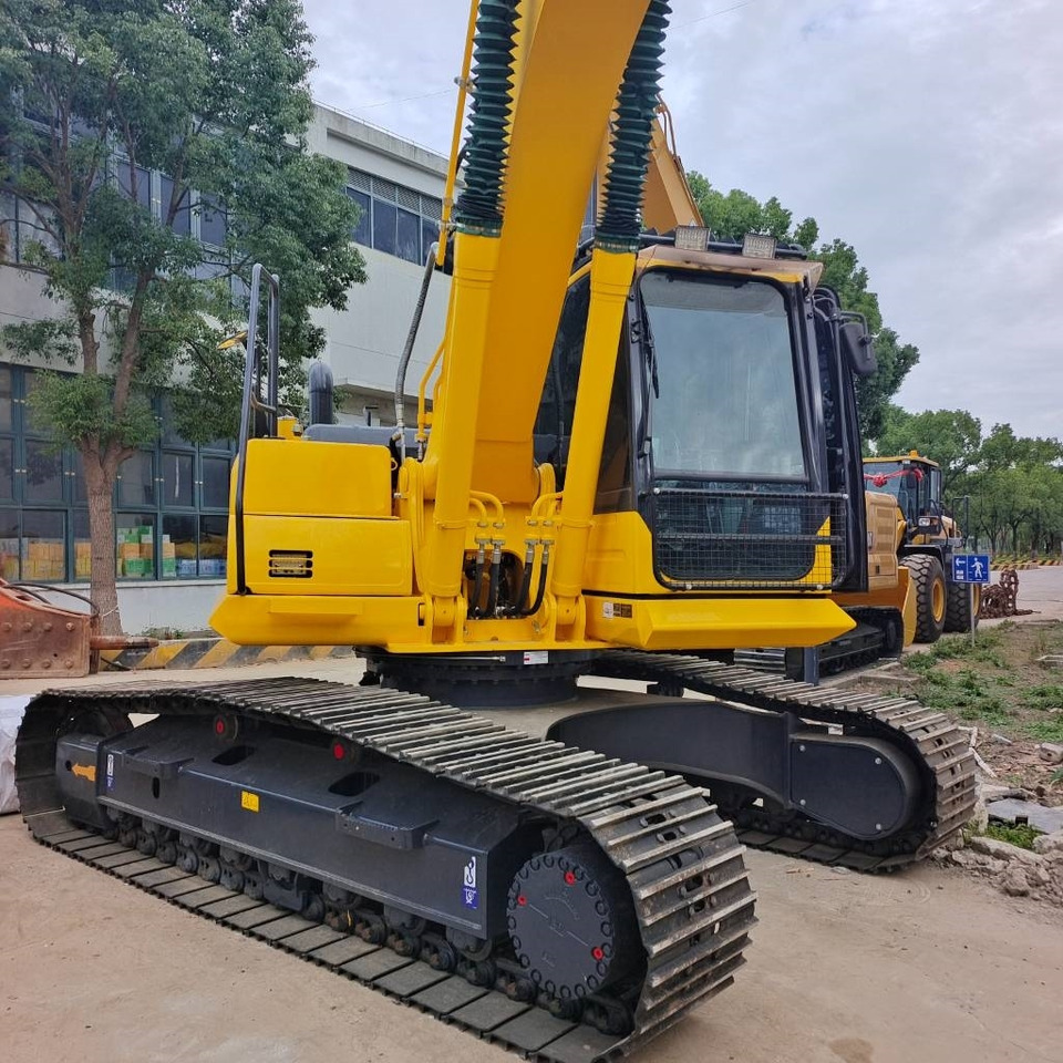 Komatsu PC 220-8 - Ερπυστριοφόρος εκσκαφέας: φωτογραφία 3 Komatsu PC 220-8 - Ερπυστριοφόρος εκσκαφέας: φωτογραφία 3
