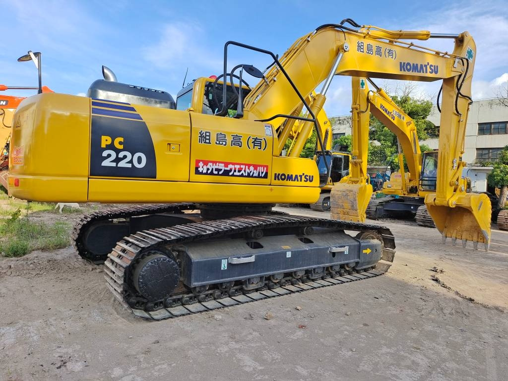 Komatsu PC 220 - Ερπυστριοφόρος εκσκαφέας: φωτογραφία 1 Komatsu PC 220 - Ερπυστριοφόρος εκσκαφέας: φωτογραφία 1
