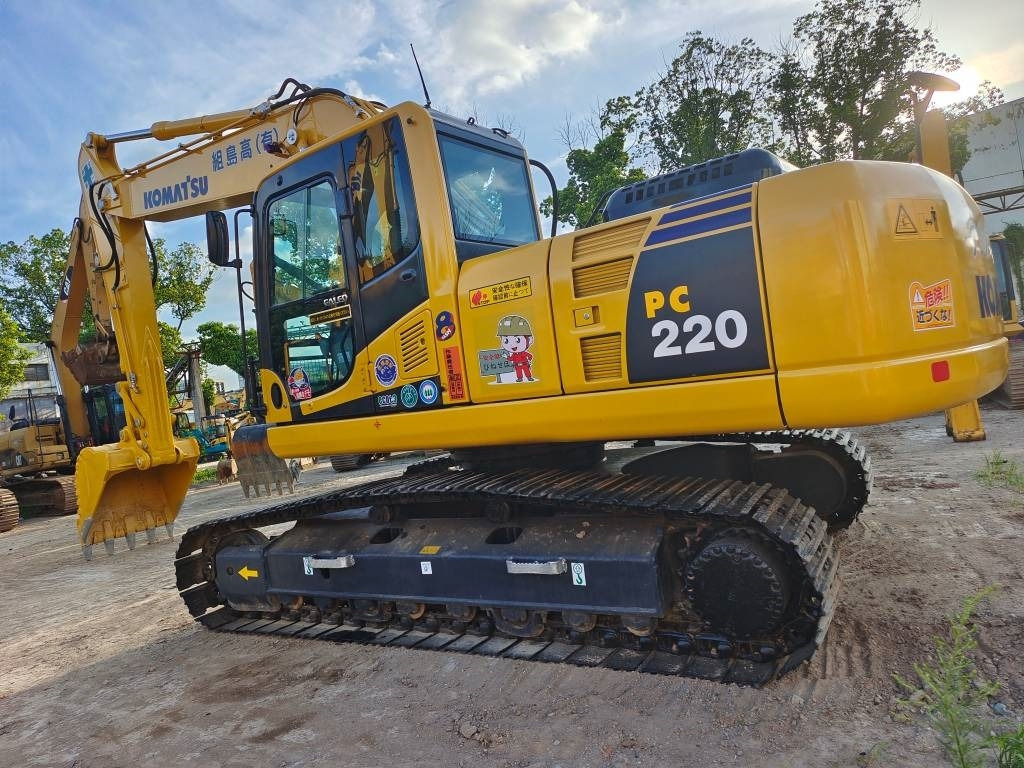 Komatsu PC 220 - Ερπυστριοφόρος εκσκαφέας: φωτογραφία 4 Komatsu PC 220 - Ερπυστριοφόρος εκσκαφέας: φωτογραφία 4