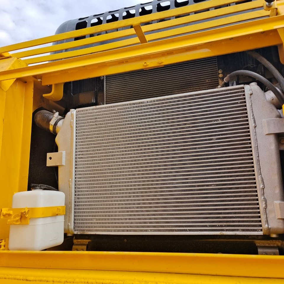 Komatsu PC 350 - Ερπυστριοφόρος εκσκαφέας: φωτογραφία 5 Komatsu PC 350 - Ερπυστριοφόρος εκσκαφέας: φωτογραφία 5