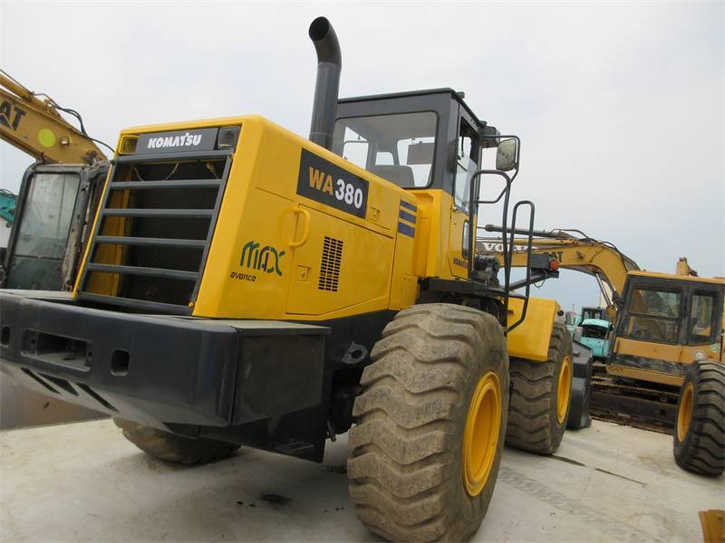 Ελαστιχοφόρος φορτωτής Komatsu WA 380: φωτογραφία 13