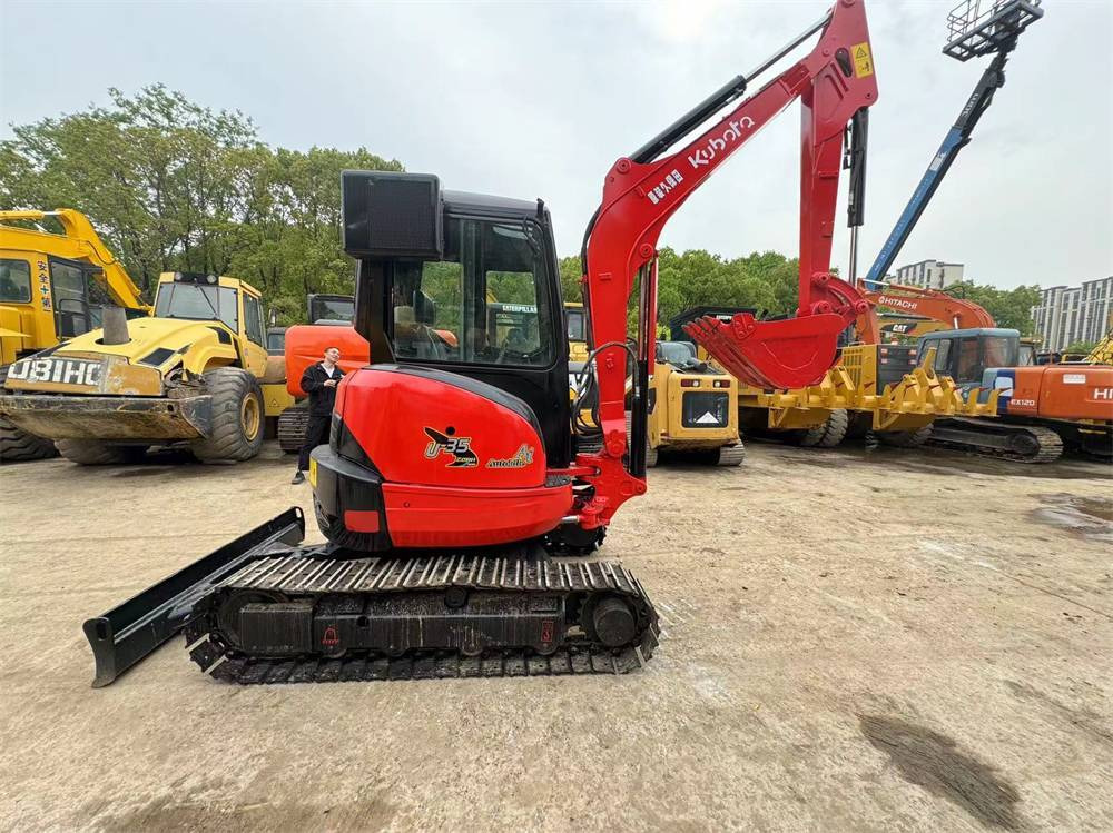 Kubota U 35-3 - Μίνι εκσκαφέας: φωτογραφία 1 Kubota U 35-3 - Μίνι εκσκαφέας: φωτογραφία 1