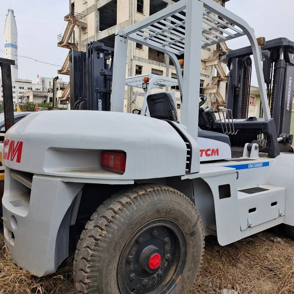TCM FD 100 - Πετρελαιοκίνητο περονοφόρο: φωτογραφία 3 TCM FD 100 - Πετρελαιοκίνητο περονοφόρο: φωτογραφία 3