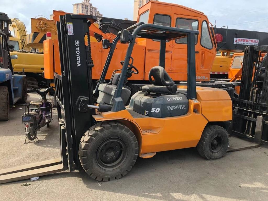 Toyota FD 50 - Πετρελαιοκίνητο περονοφόρο: φωτογραφία 1 Toyota FD 50 - Πετρελαιοκίνητο περονοφόρο: φωτογραφία 1