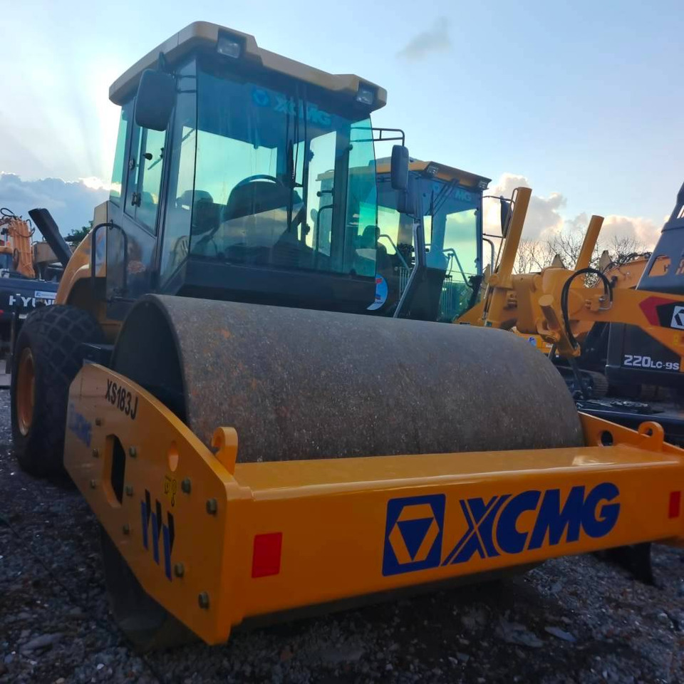 XCMG XS 183 J - Οδοστρωτήρες: φωτογραφία 4 XCMG XS 183 J - Οδοστρωτήρες: φωτογραφία 4