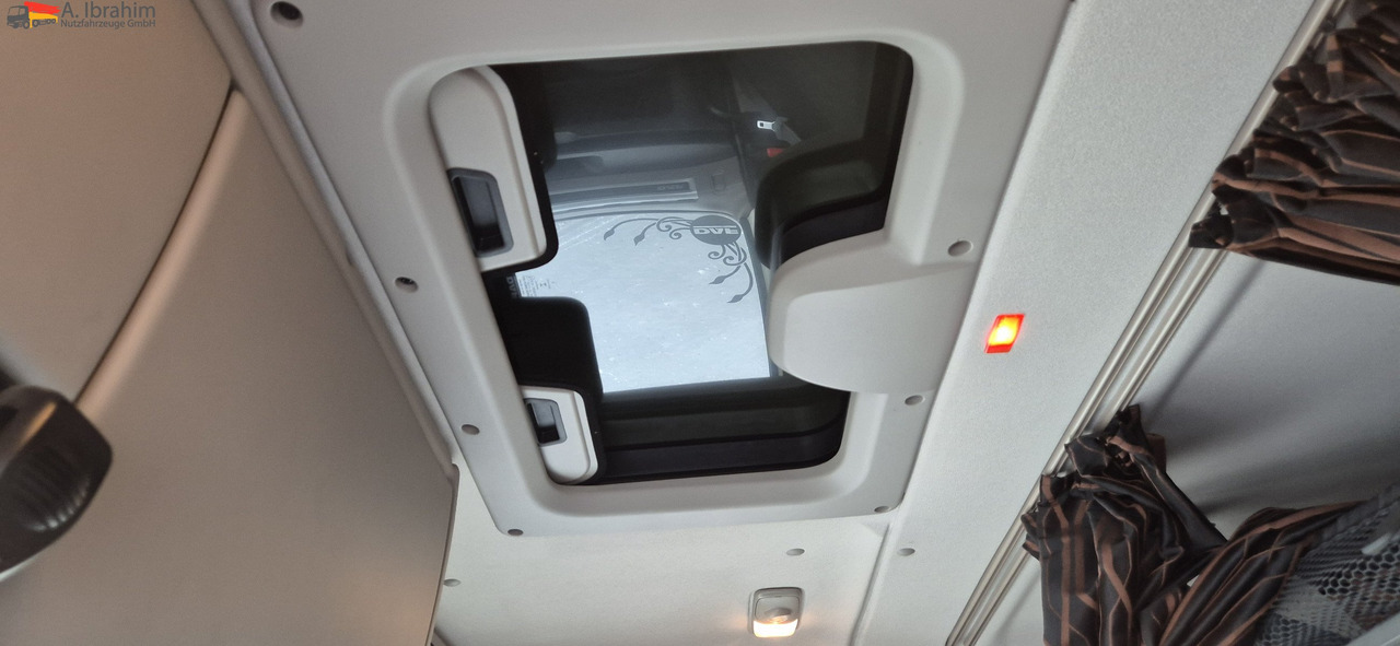 Daf XF 450 FAR Edscha Liftachse auch als Komplettzug !! - Φορτηγό μουσαμάς: φωτογραφία 5 Daf XF 450 FAR Edscha Liftachse auch als Komplettzug !! - Φορτηγό μουσαμάς: φωτογραφία 5