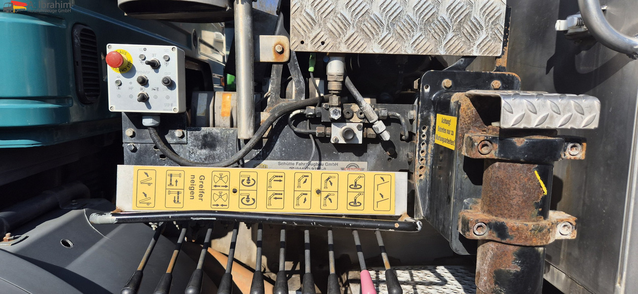 Mercedes-Benz 1824 Kipper Kran, Edelstahlaufbau Tierentsorgung - Φορτηγό ανατρεπόμενο, Φορτηγό με γερανό: φωτογραφία 2 Mercedes-Benz 1824 Kipper Kran, Edelstahlaufbau Tierentsorgung - Φορτηγό ανατρεπόμενο, Φορτηγό με γερανό: φωτογραφία 2