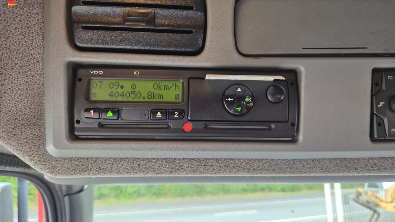 Mercedes-Benz 1833 HIAB Kran, Funk FB Scheckheft gepflegt bei Mercedes - Φορτηγό με ανοιχτή καρότσα, Φορτηγό με γερανό: φωτογραφία 2 Mercedes-Benz 1833 HIAB Kran, Funk FB Scheckheft gepflegt bei Mercedes - Φορτηγό με ανοιχτή καρότσα, Φορτηγό με γερανό: φωτογραφία 2