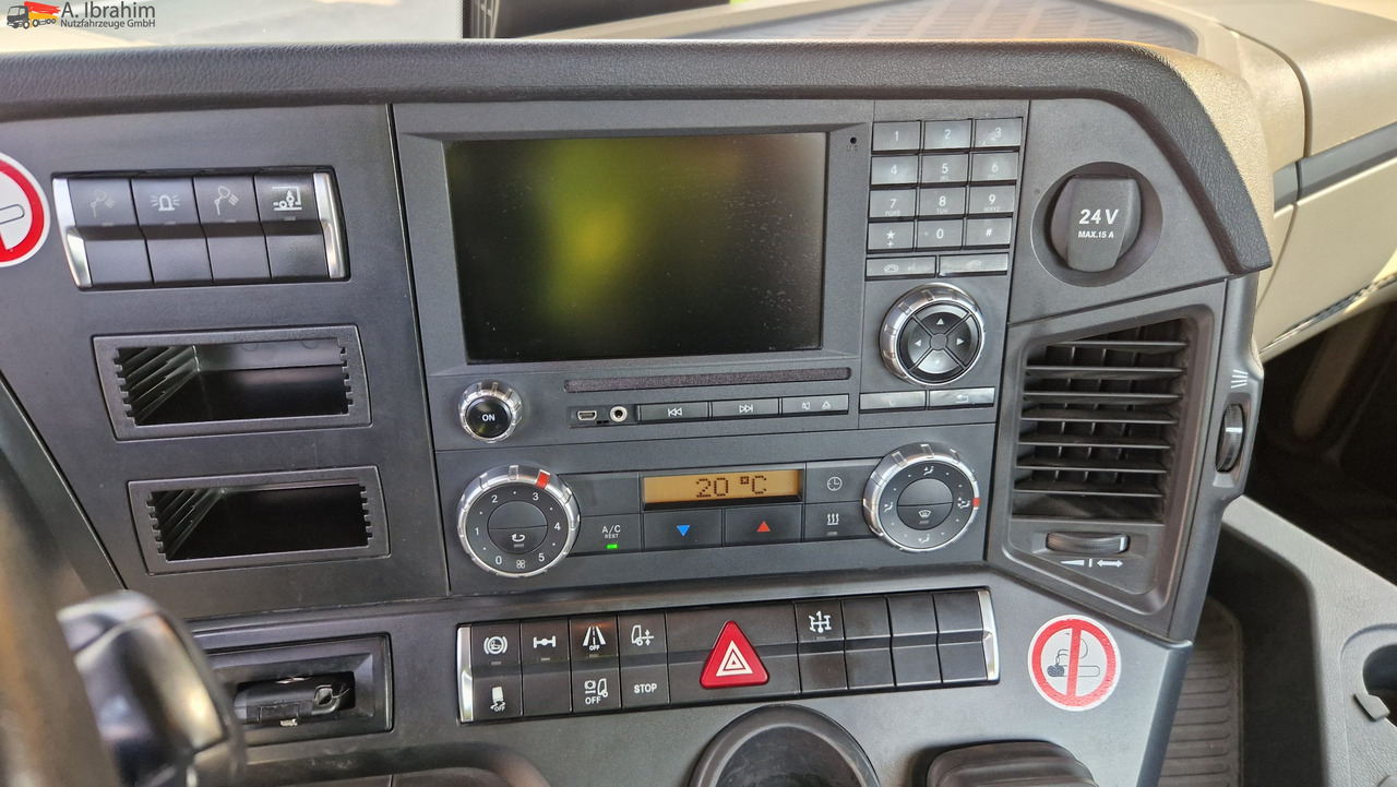 Mercedes-Benz 1840 Actros, 3x vorhanden, identisch - Τράκτορας: φωτογραφία 2 Mercedes-Benz 1840 Actros, 3x vorhanden, identisch - Τράκτορας: φωτογραφία 2