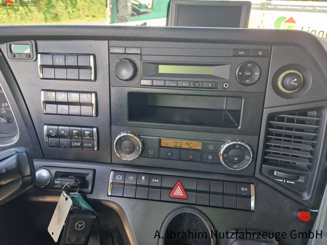 Mercedes-Benz 1845 Retarder, Klima, Navi Schneeketten, Euro 5 - Τράκτορας: φωτογραφία 3 Mercedes-Benz 1845 Retarder, Klima, Navi Schneeketten, Euro 5 - Τράκτορας: φωτογραφία 3