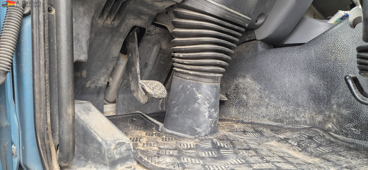 Mercedes-Benz 3241 PM 21-3 Liebherr 7 cbm PUMI Putzmeister Liebherr - Μπετονιέρα αντλία: φωτογραφία 4 Mercedes-Benz 3241 PM 21-3 Liebherr 7 cbm PUMI Putzmeister Liebherr - Μπετονιέρα αντλία: φωτογραφία 4