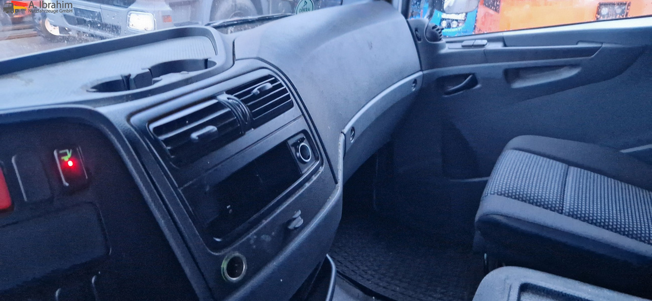 Mercedes-Benz 816 Koffer, LBW - Επαγγελματικό αυτοκίνητο κόφα: φωτογραφία 2 Mercedes-Benz 816 Koffer, LBW - Επαγγελματικό αυτοκίνητο κόφα: φωτογραφία 2