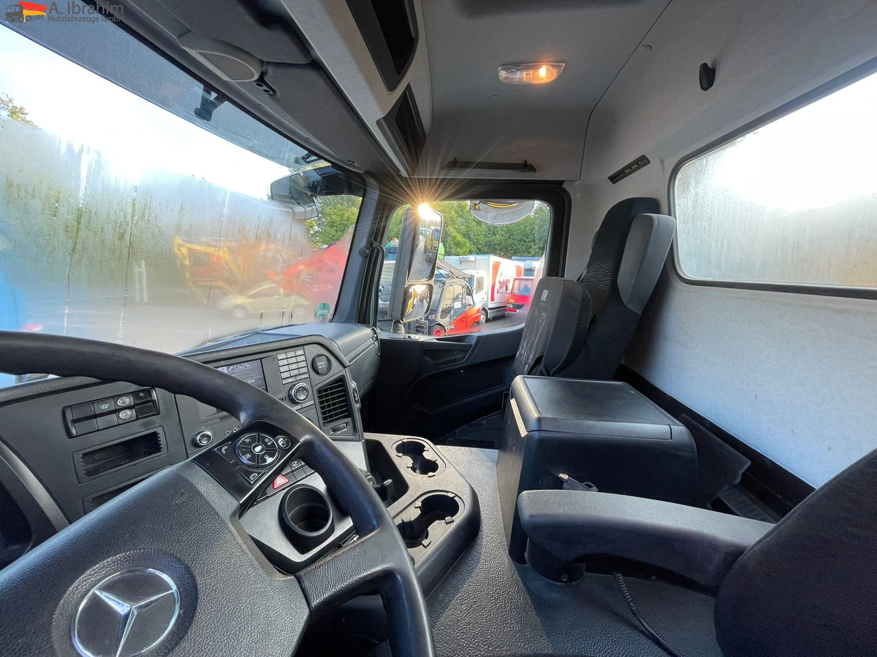 Mercedes-Benz AROCS 4143 8x4 Carnehl Kipper 20 m³ - Φορτηγό ανατρεπόμενο: φωτογραφία 3 Mercedes-Benz AROCS 4143 8x4 Carnehl Kipper 20 m³ - Φορτηγό ανατρεπόμενο: φωτογραφία 3