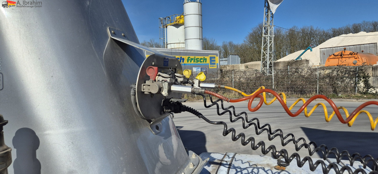 O.M.E.P.S Unfall, voll fahrbereit 35 cbm - Σιλοφόρο: φωτογραφία 2 O.M.E.P.S Unfall, voll fahrbereit 35 cbm - Σιλοφόρο: φωτογραφία 2