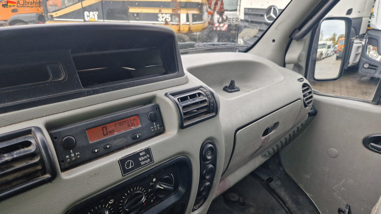 Renault 52AF, zwillingsbereift 2.8 nicht neu, aber läuft, - Βαν: φωτογραφία 5 Renault 52AF, zwillingsbereift 2.8 nicht neu, aber läuft, - Βαν: φωτογραφία 5