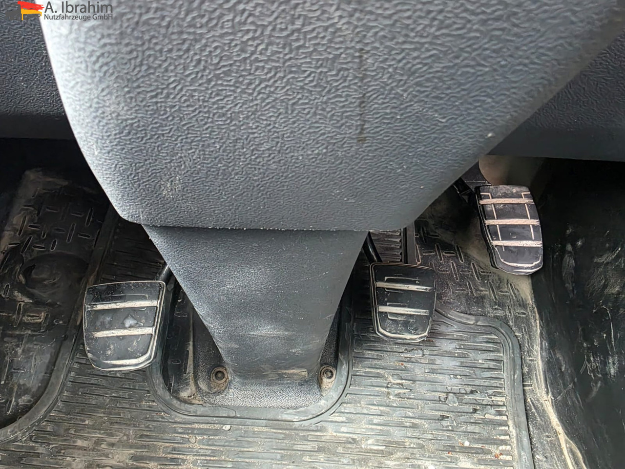 Scania R560 | 6x4 | V8 | Blatt Blatt | Schaltgetriebe | Kipphydraulik | Klima | Trommelbremse| 3 Pedals - Τράκτορας: φωτογραφία 2 Scania R560 | 6x4 | V8 | Blatt Blatt | Schaltgetriebe | Kipphydraulik | Klima | Trommelbremse| 3 Pedals - Τράκτορας: φωτογραφία 2