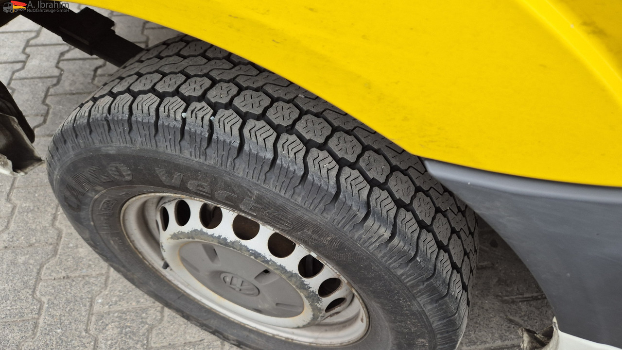 VW Crafter 2.5 Diesel Zustand gut - Βαν: φωτογραφία 5 VW Crafter 2.5 Diesel Zustand gut - Βαν: φωτογραφία 5