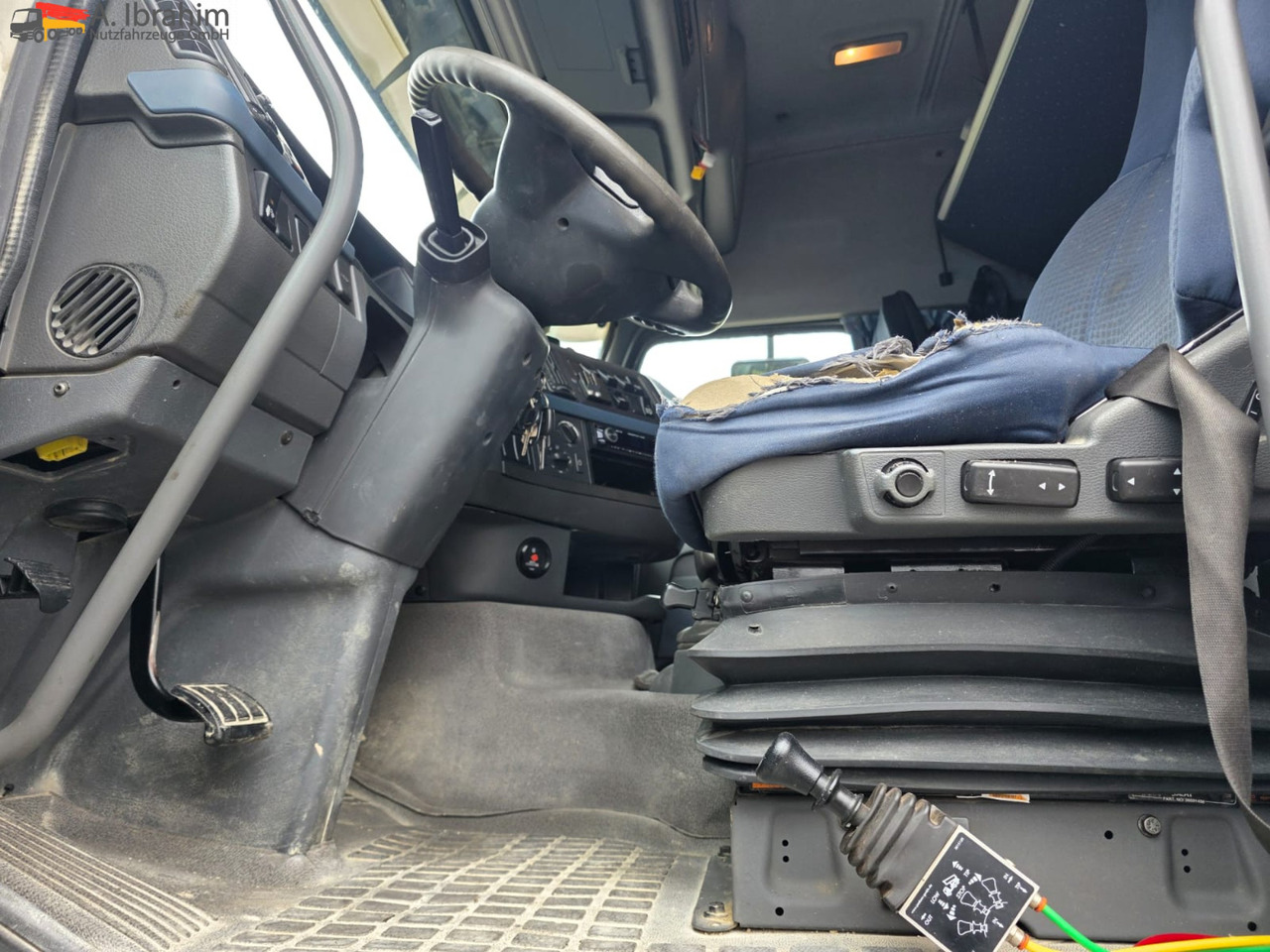 Volvo FH 520 | 6x4 | V8 | Kipphydraulik | Blatt Blatt | Schaltgetriebe | Klima | Trommelbremse | 3 Pedals - Τράκτορας: φωτογραφία 3 Volvo FH 520 | 6x4 | V8 | Kipphydraulik | Blatt Blatt | Schaltgetriebe | Klima | Trommelbremse | 3 Pedals - Τράκτορας: φωτογραφία 3