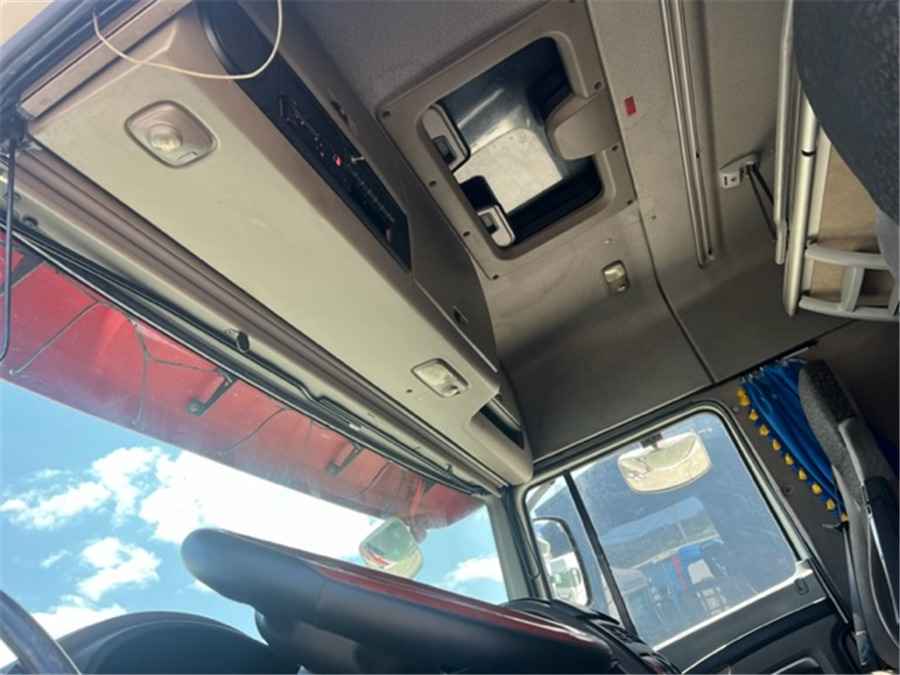 Τράκτορας DAF XF 460: φωτογραφία 8 Τράκτορας DAF XF 460: φωτογραφία 8